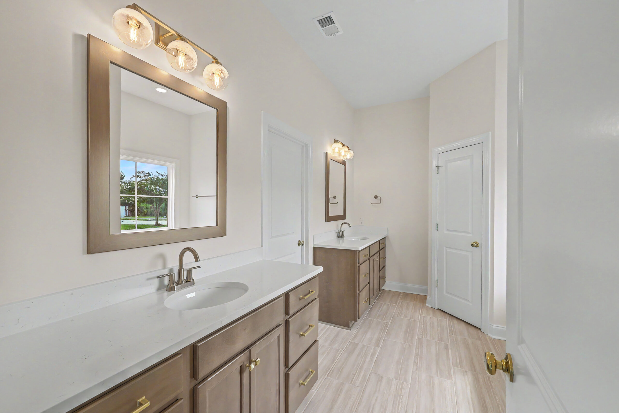 Southern Oaks Master bath